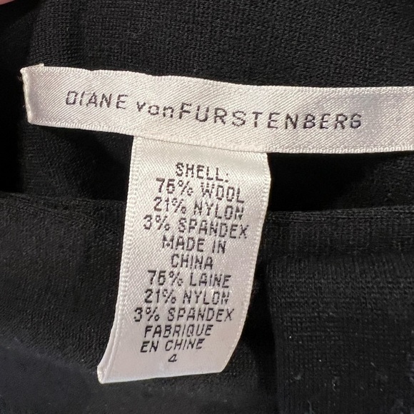 Diane Von Furstenberg Wool Blend Pencil Skirt. Bow Waist Detail. Size 4. - Picture 8 of 8